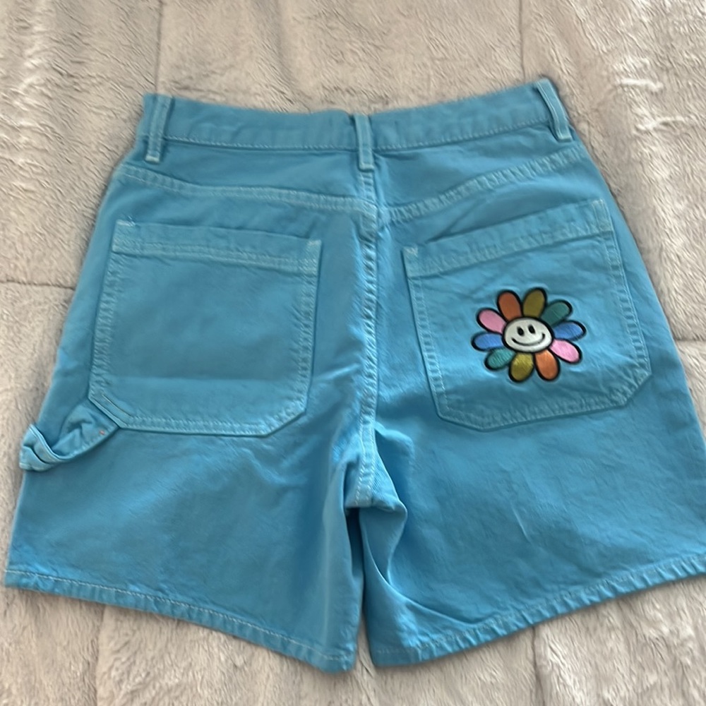 Packing shorts - Picture 2 of 4